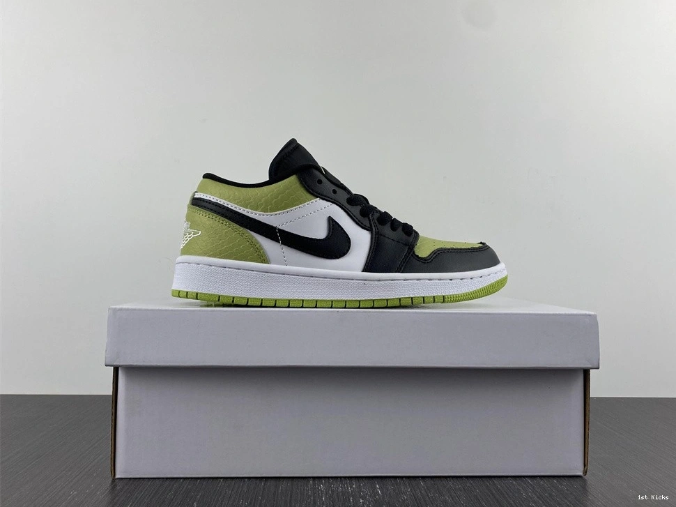 Green (W) Jordan Low Snakeskin - Vivid DX4446-301 1 1020